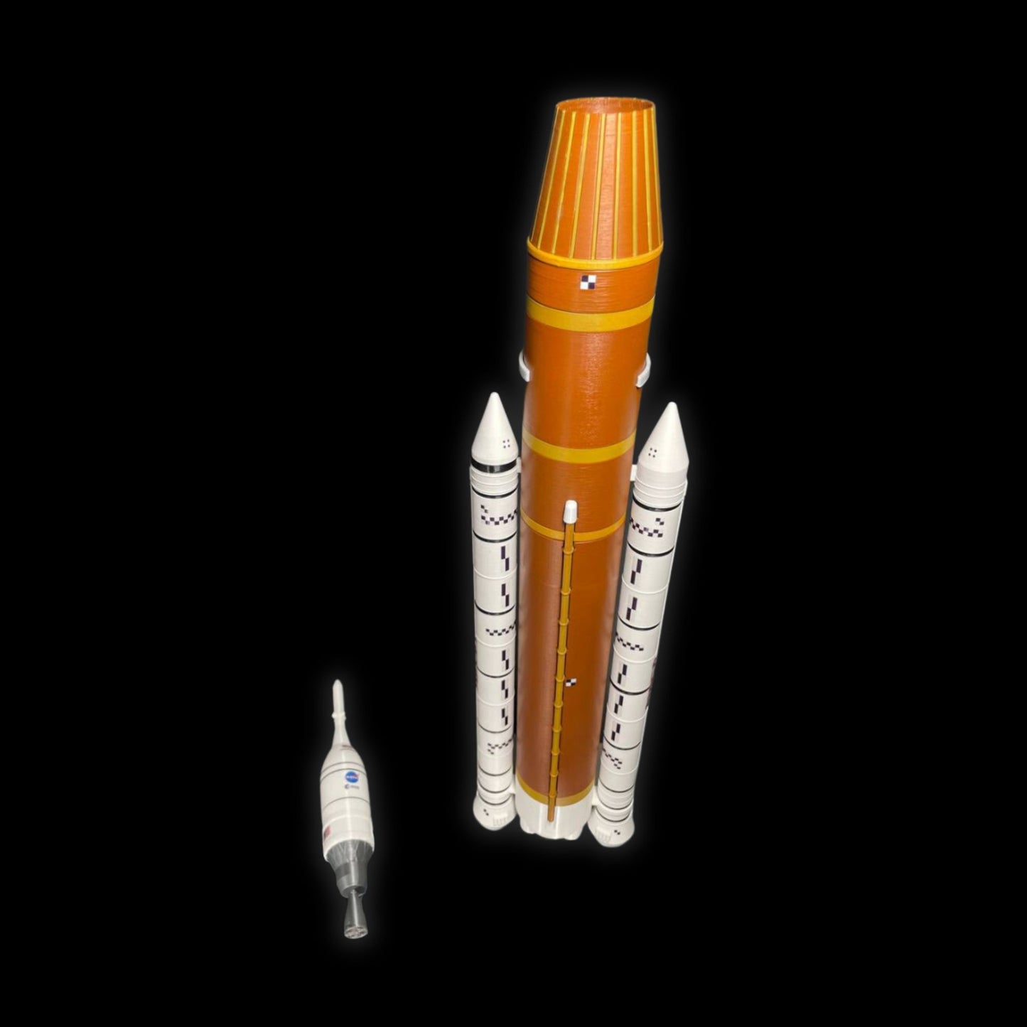Nasa SLS Artemis 1 Rocket Model in scala 1:144