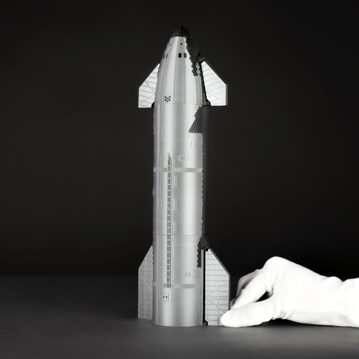 SpaceX Starship Block 1 with Super Heavy booster and orbital launch pad, 1:144 scale model by Space Rocket Lab