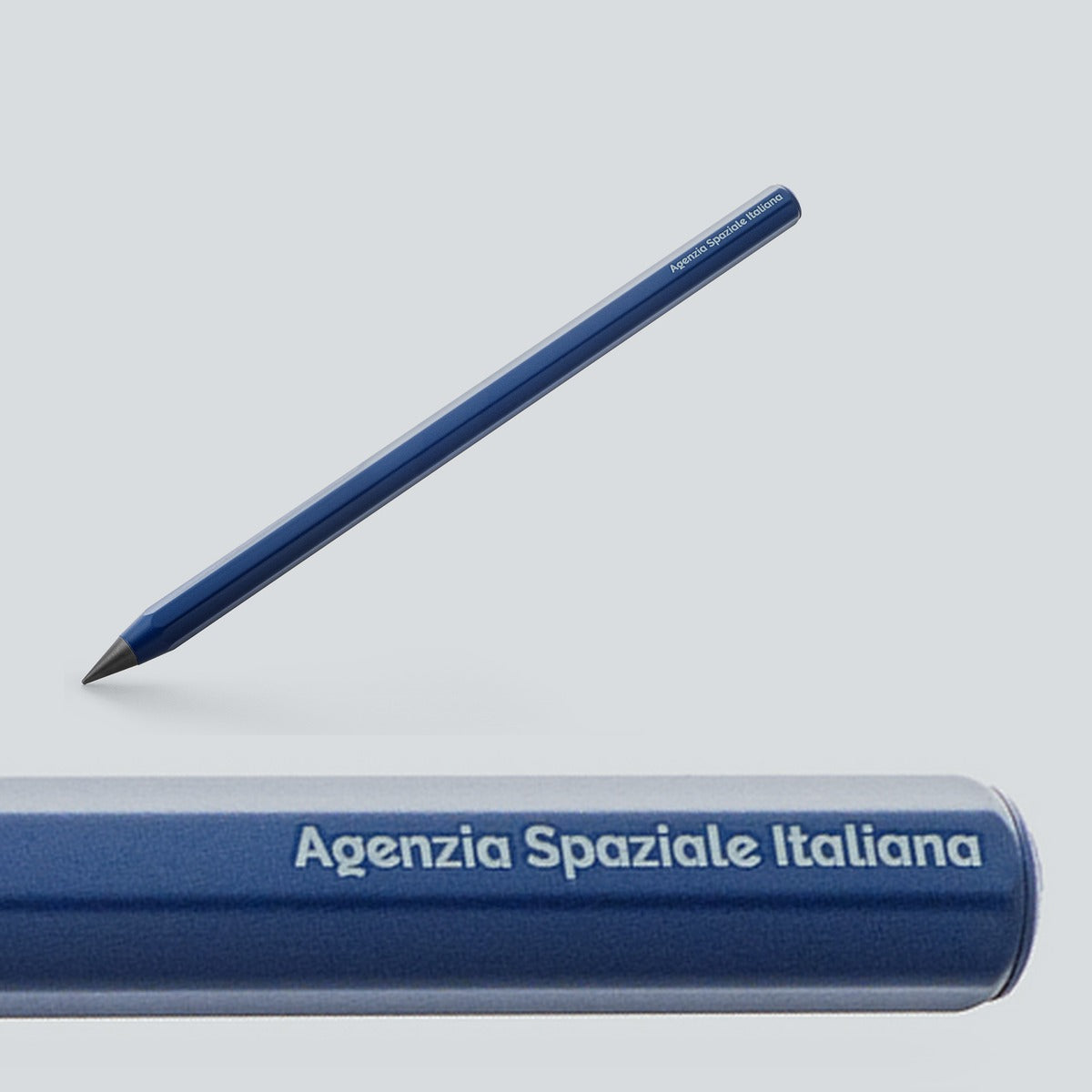 ASI infinity pencil in midnight blue, with a close-up of the Agenzia Spaziale Italiana engraving
