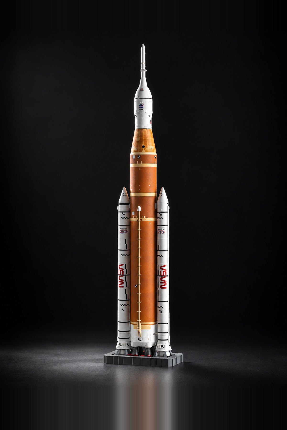 SLS 1:144 on its display base