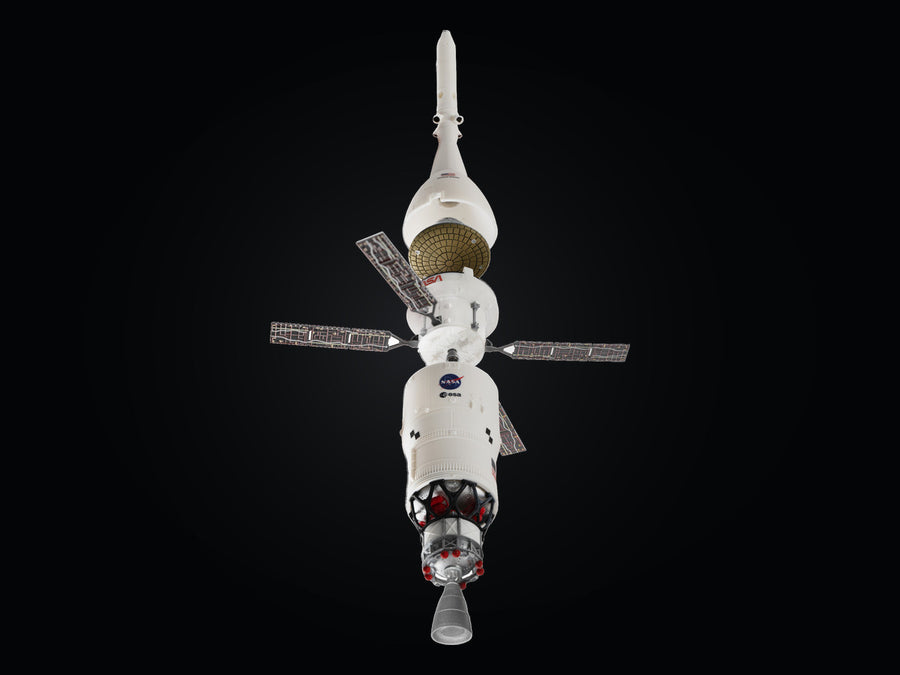 The complete second stage of the SLS 1:144, shown exploded